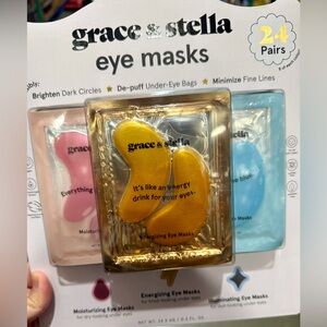 Grace & Stella Energizing Gold and Illuminating Blue Eye Masks